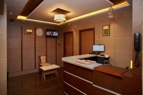 Lodge Hotel Leela