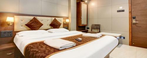 Lodge Hotel Leela