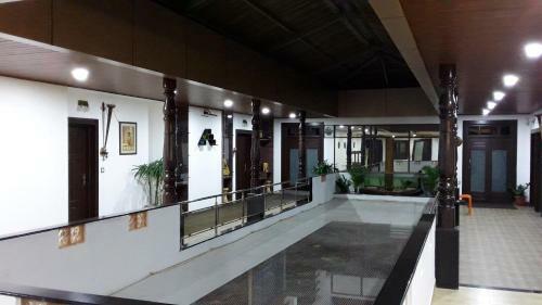 Hostal Hotel Mudra Midtown Suites And Rooms