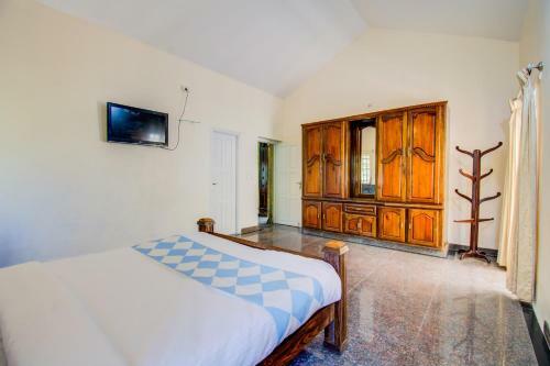 Villa Luxury Studio Home In Virajpet