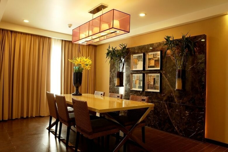 Hotel Paradigm Sarovar Portico
