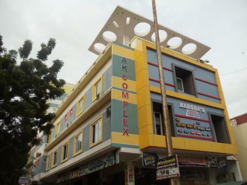 Lodge Harsha's Residency