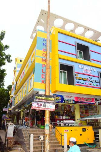 Lodge Harsha's Residency