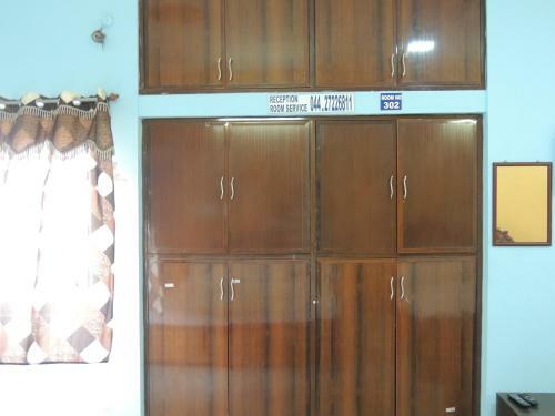Hotel Radha Party Hall