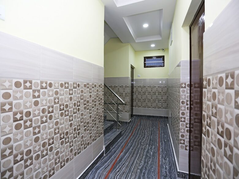 Hotel Oyo 27054 New Sundaram