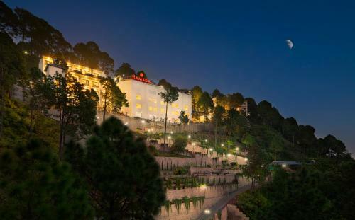 Hotel Ramada By Wyndham Kasauli