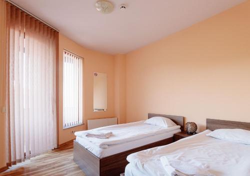 Hostal Rodopi Houses