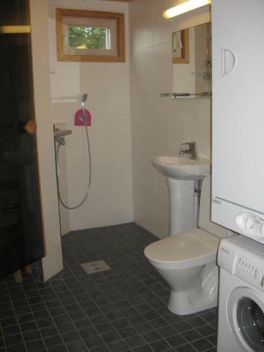 Yll�s-ropo Apartments