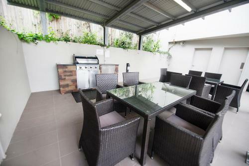 Aparthotel Gladstone Central Plaza