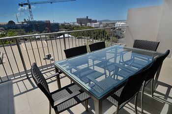 Aparthotel Gladstone City Central Apartment Hotel