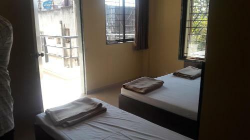 Shrinivasini Yatrinivas