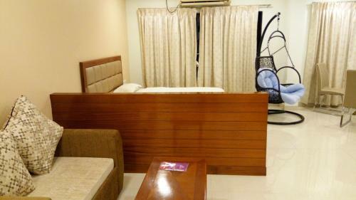 Hotel Kohinoor Square