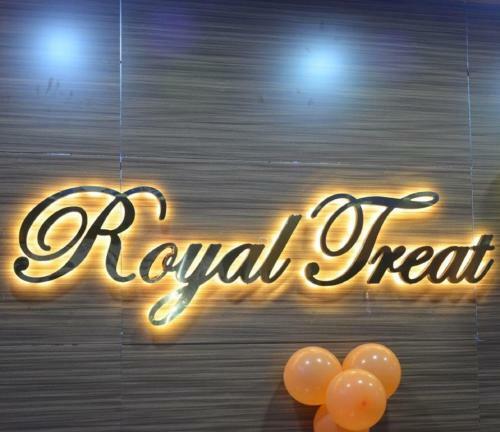 Hotel Royal Treat
