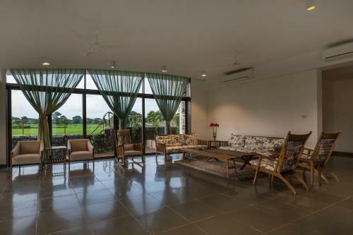 Villa Saffron Stays Gardenia