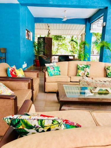 Hotel Mango Beach House Kihim Alibaug