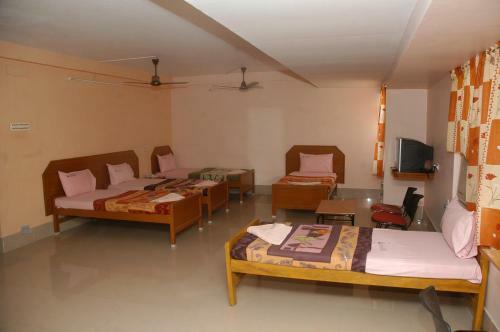Hotel Athityaa