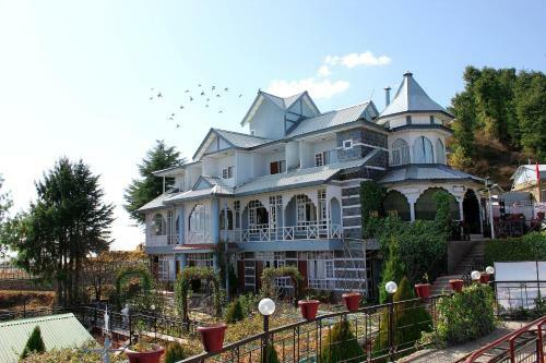 Hotel Snow King Retreat