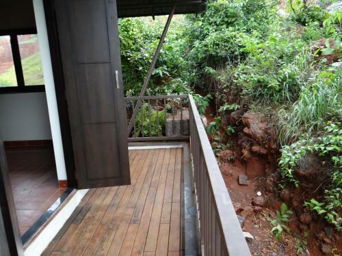Hotel Forest Escapes Koyna