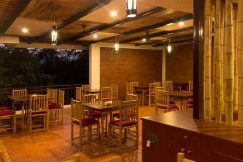 Hotel Forest Escapes Koyna