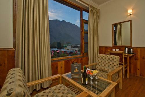 Hotel Jj By Vivaan Resorts Kullu