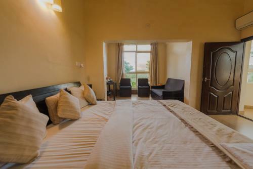 Hotel Bota Royal