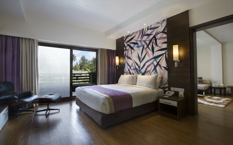 Hotel Purple Palms Resort & Spa