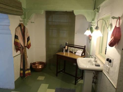 Hotel Ahilya Fort