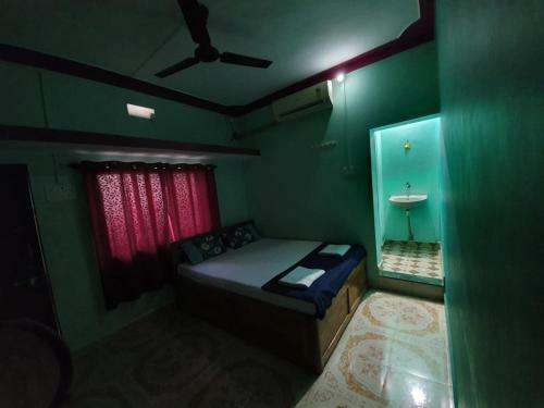 Hostal Serina House