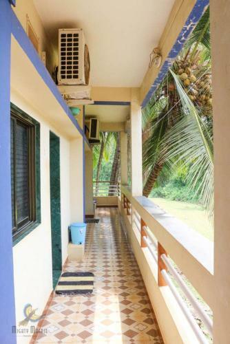 Hostal Serina House