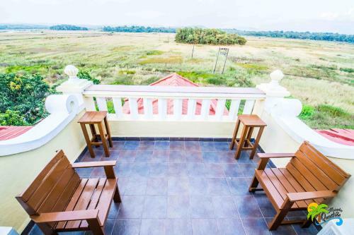 Bed & Breakfast Moradia Dos Quadros