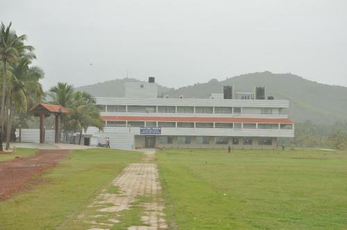 Hotel Rns Golf Resort & Nature Cure Centre