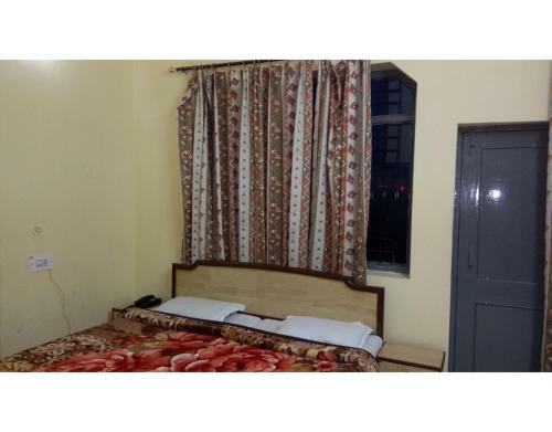 Hostal Budget Rooms In Landour