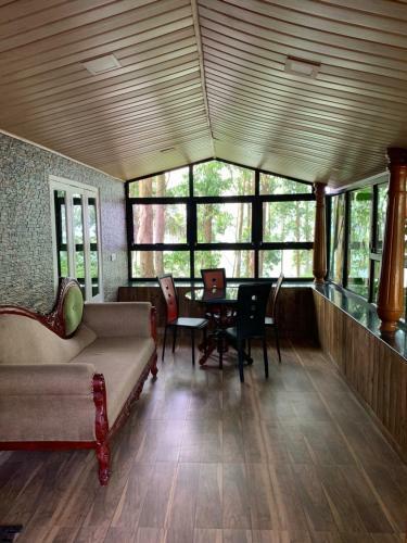 Hotel Wyte Mist Mountain Club