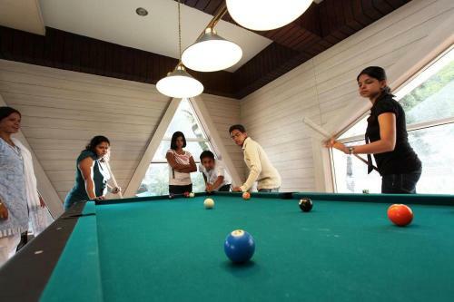 Hotel Arif Castles