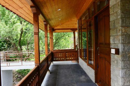 Bed & Breakfast Treetops Cottage " Hill Side "