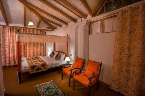 Hotel Emily Lodge
