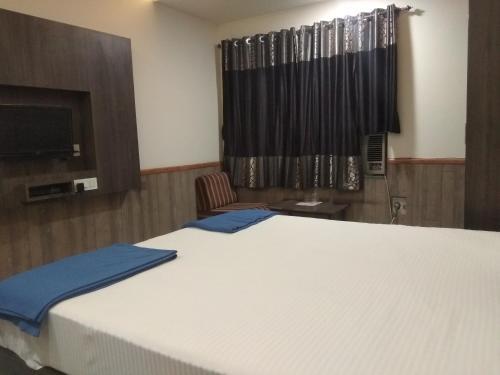 Hotel Jk Rooms 111 Nr. St Stand - Ganeshpeth