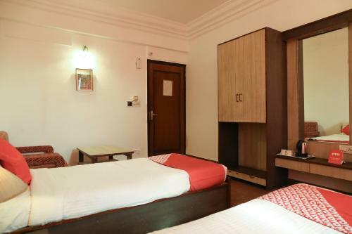 Hotel Oyo Flagship 14469 Darshan Tower Gitanjali