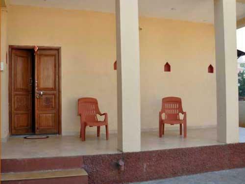 Bed & Breakfast Mtdc Approved Mohiniraj Guest House