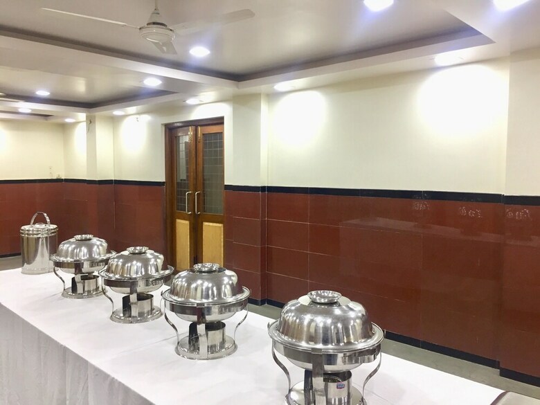 Hotel New Uttam Hira Palace