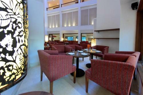 Hotel The Emerald Park