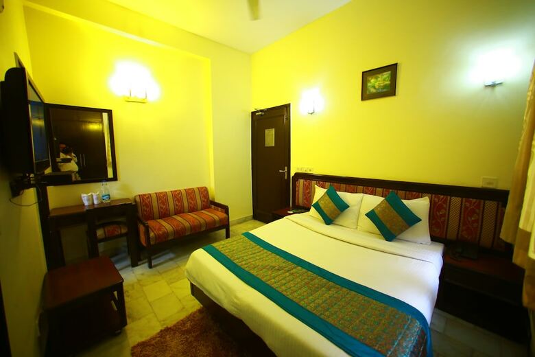 Hotel Sundeep Inn