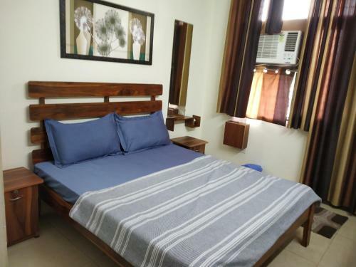 The Raveesh Service Apartment