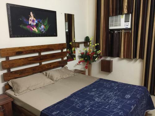The Raveesh Service Apartment