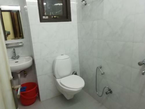 The Raveesh Service Apartment