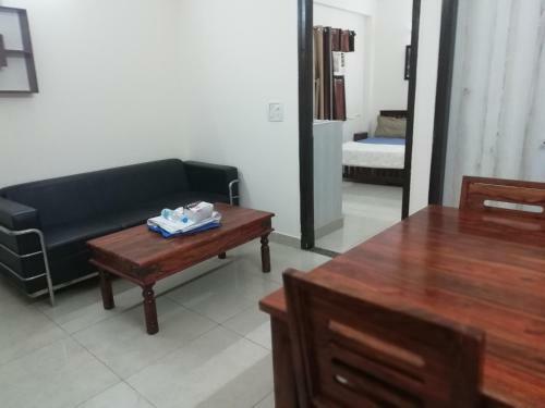 The Raveesh Service Apartment