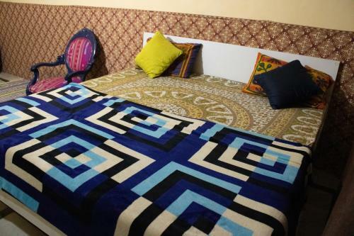 Hiatus' Doors (homestay)