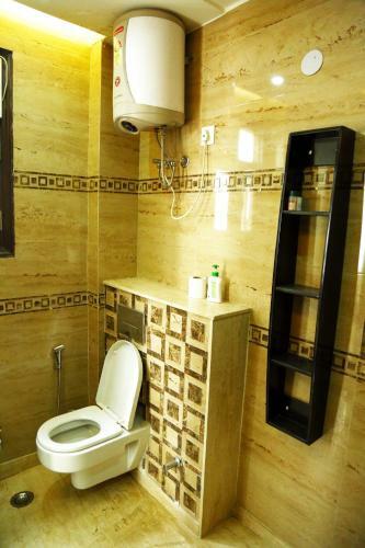 Hostal Service Apartment In Saket