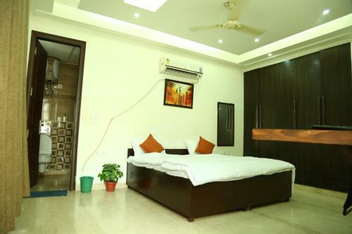 Hostal Service Apartment In Saket