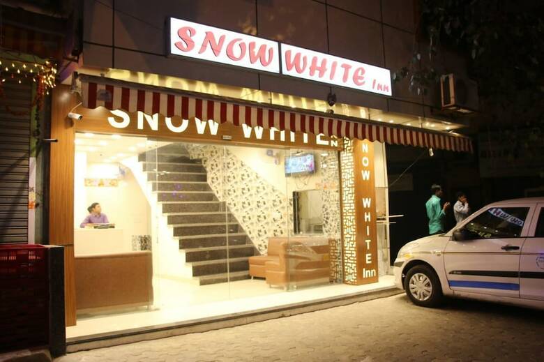 Hotel Snow White Inn